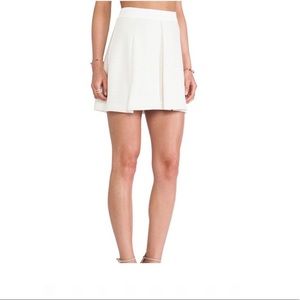 Preppy Trina Turk creme Julienne Tennis skirt in white wash (A)